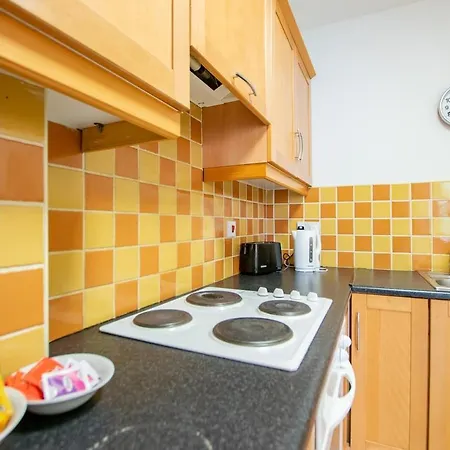 131 - Spacious 2 Bed With Parking Γκάλγουεϊ